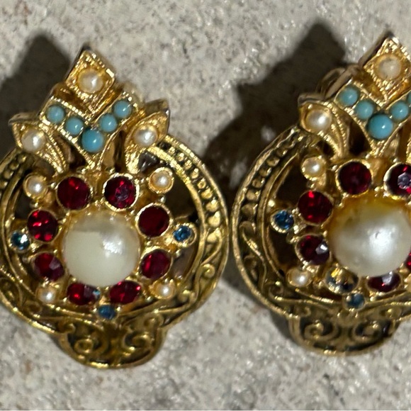 Rare! Vintage❤️”Art” & “Kramer” Signed Brooch and Clip-On Earrings - Picture 2 of 6